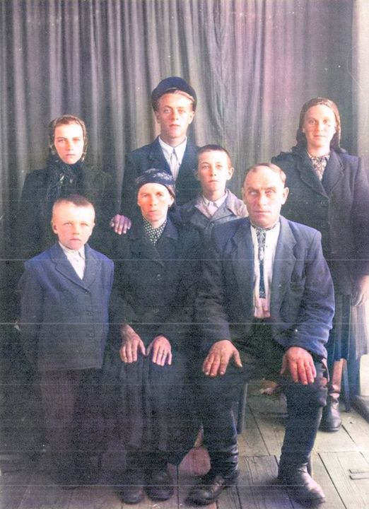 Родина Дубеїв. 1947.