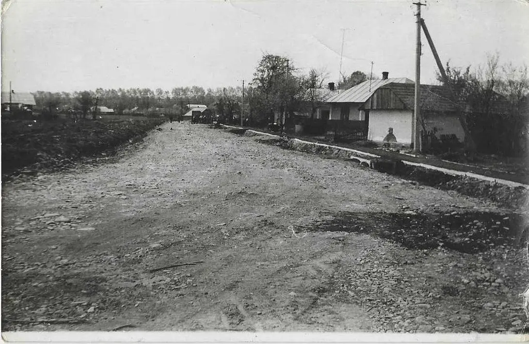 угорники тротуар шевченка