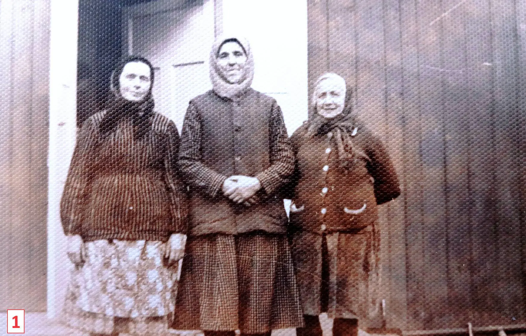 Жительки села Угорники