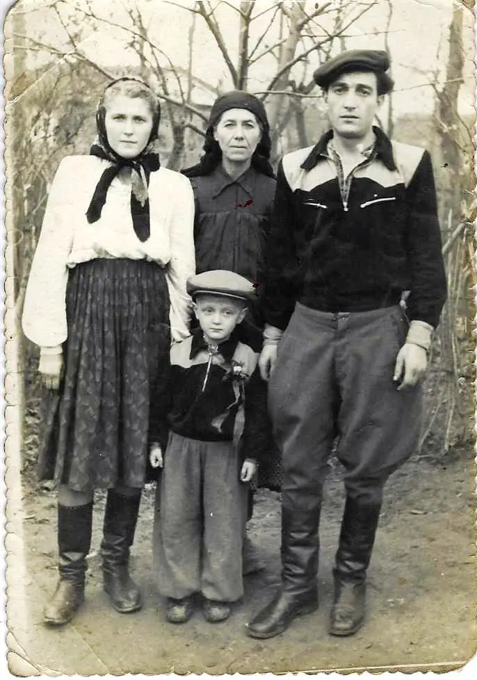 Сім'я Грицканюків з Угорників