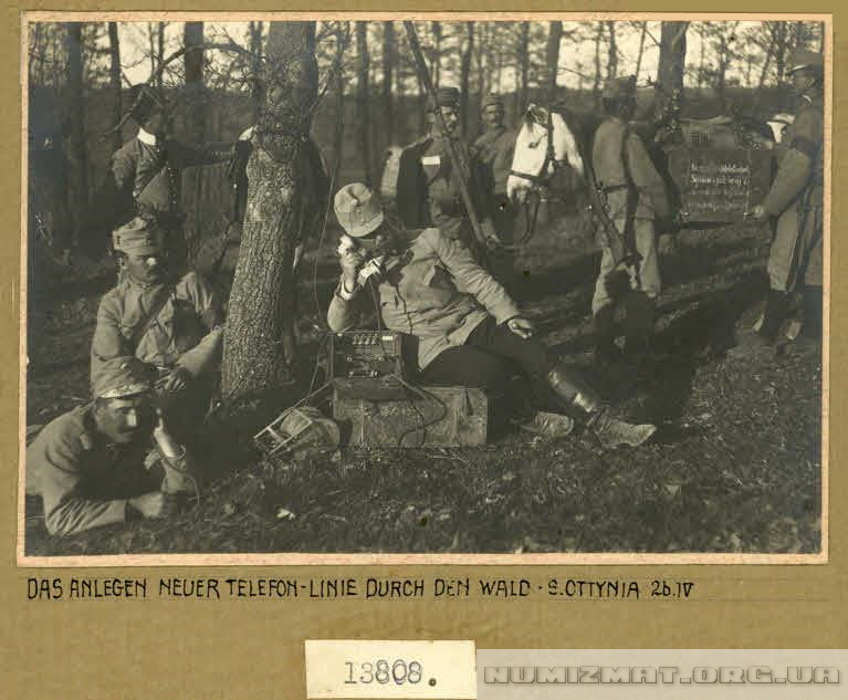 Das anlegen neuer telefon - linie durch den wald s.Ottynia 26.IV